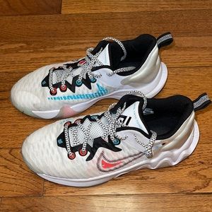 Nike size 7 youth